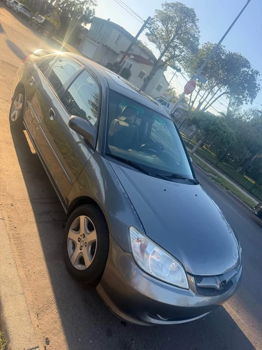 2004 Honda Civic 7th Gen - Image 2 of 7