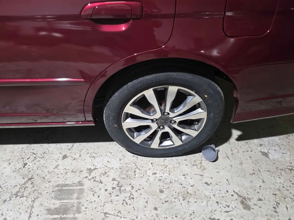 2004 Honda Civic 7th Gen - Image 11 of 16