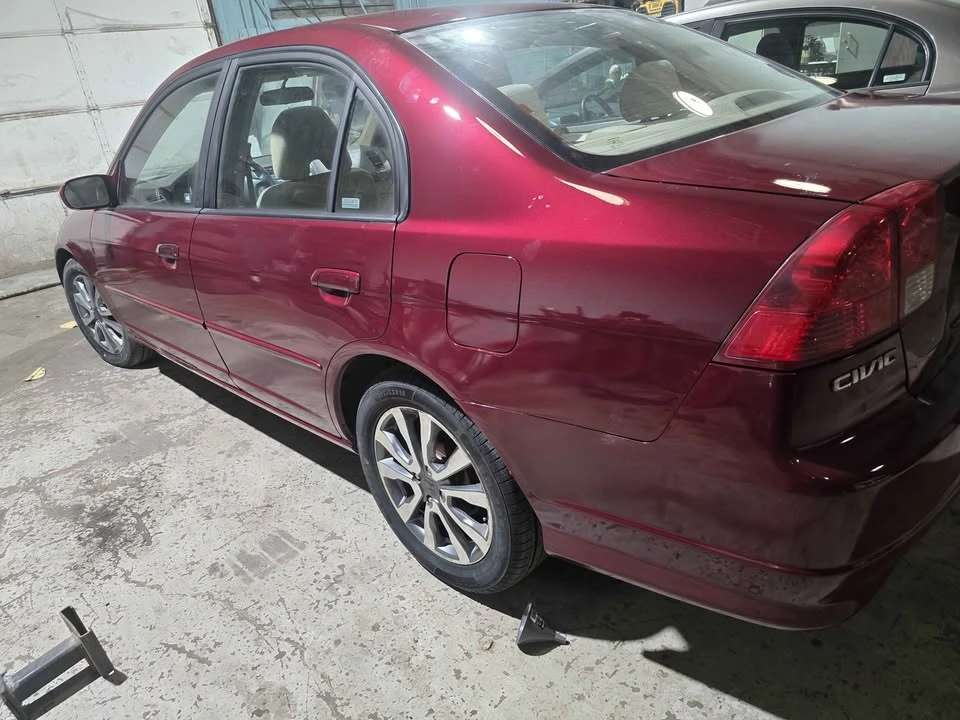 2004 Honda Civic 7th Gen - Image 7 of 16