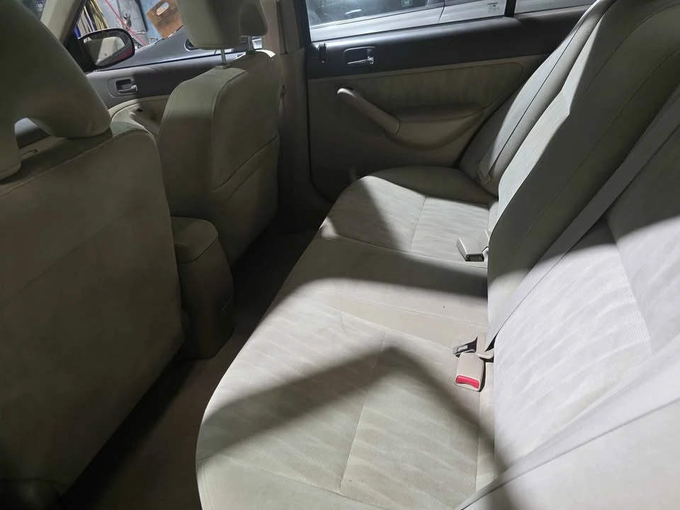 2004 Honda Civic 7th Gen - Image 9 of 16