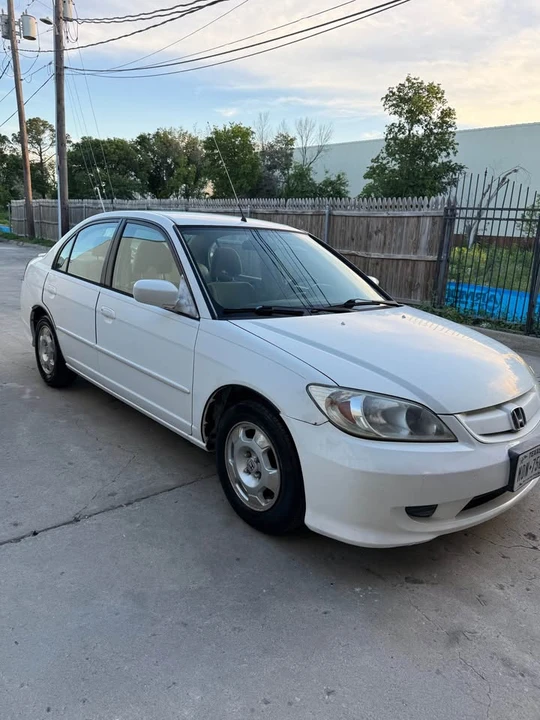 2004 Honda Civic 7th Gen - Image 2 of 12