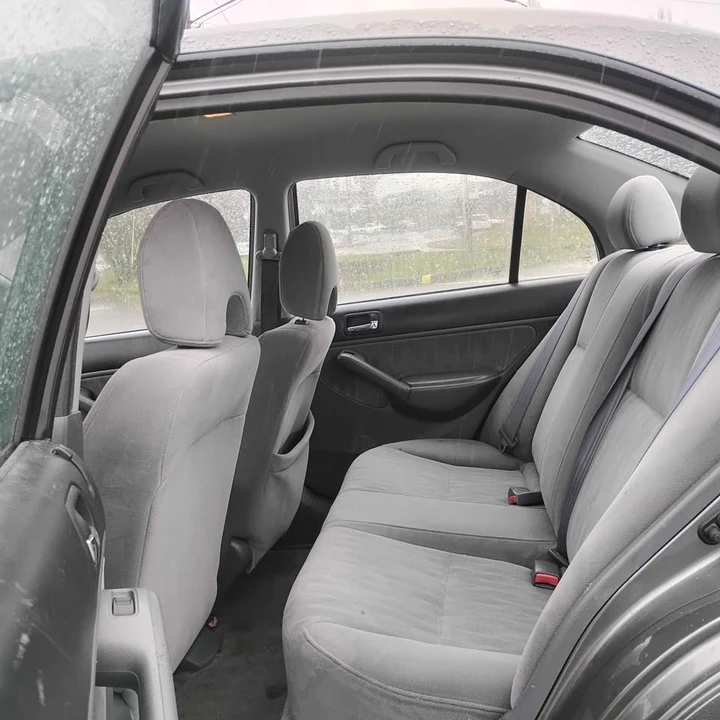 2004 Honda Civic 7th Gen - Image 9 of 12