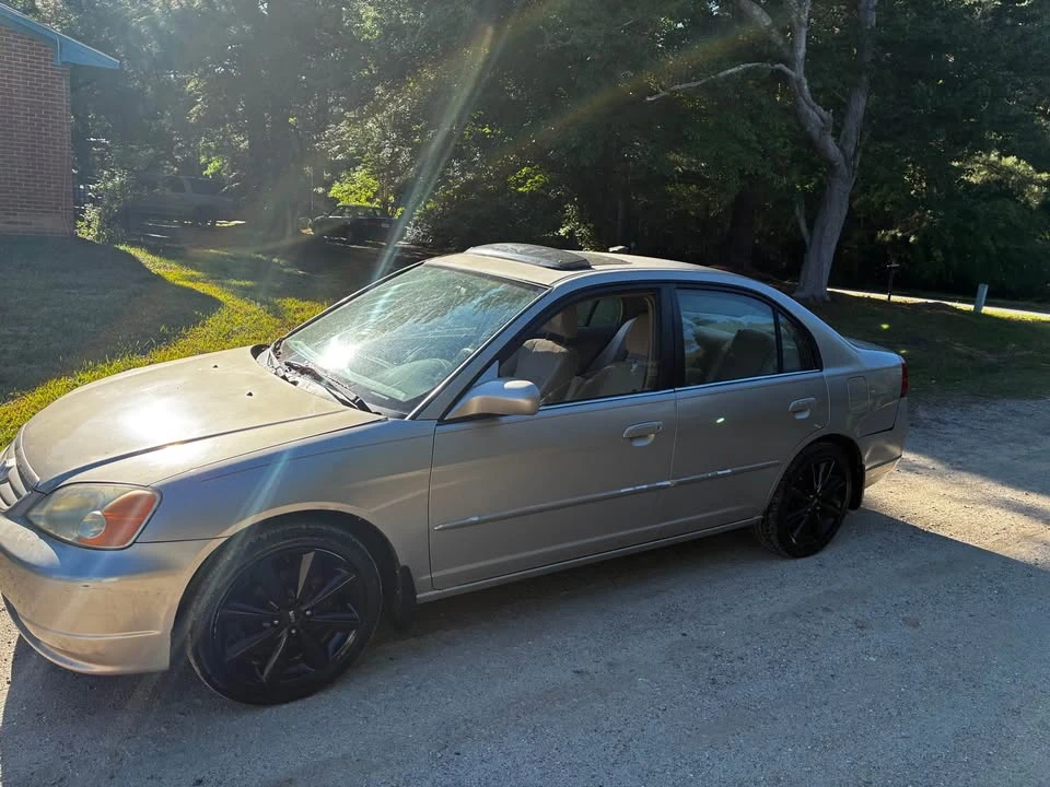 2004 Honda Civic 7th Gen - Image 2 of 7