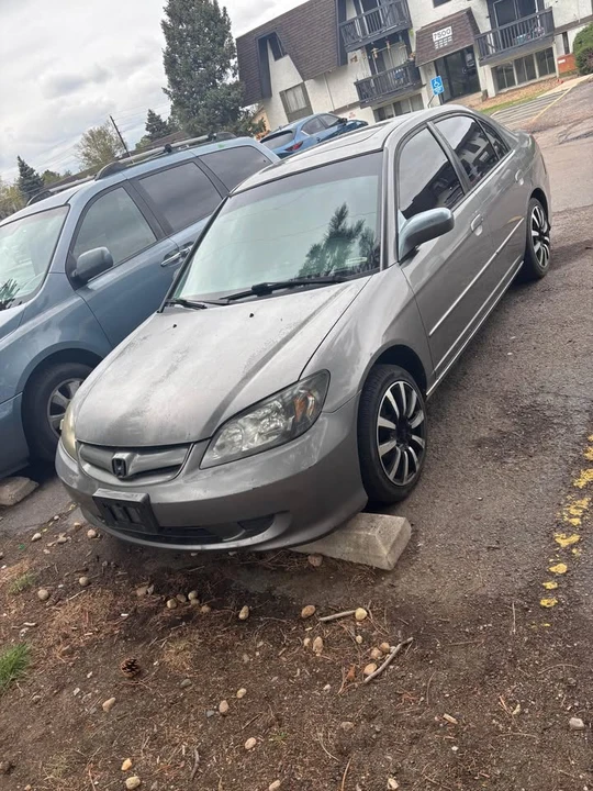 2004 Honda Civic 7th Gen - Image 2 of 3