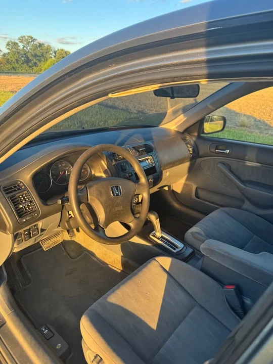 2004 Honda Civic 7th Gen - Image 8 of 10