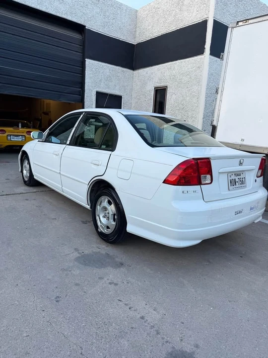 2004 Honda Civic 7th Gen - Image 3 of 12