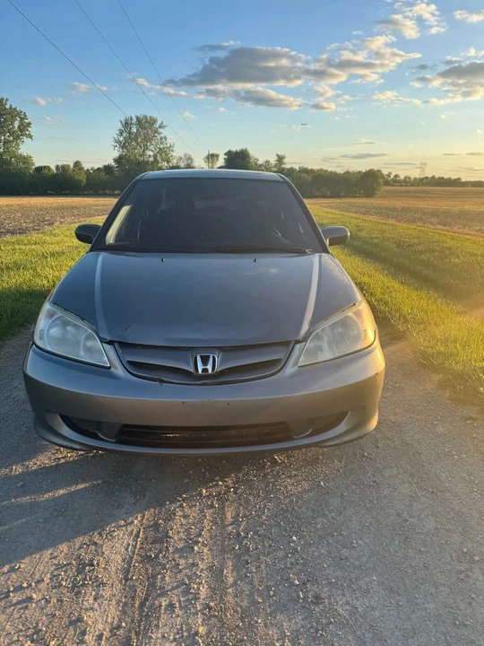 2004 Honda Civic 7th Gen - Image 3 of 10