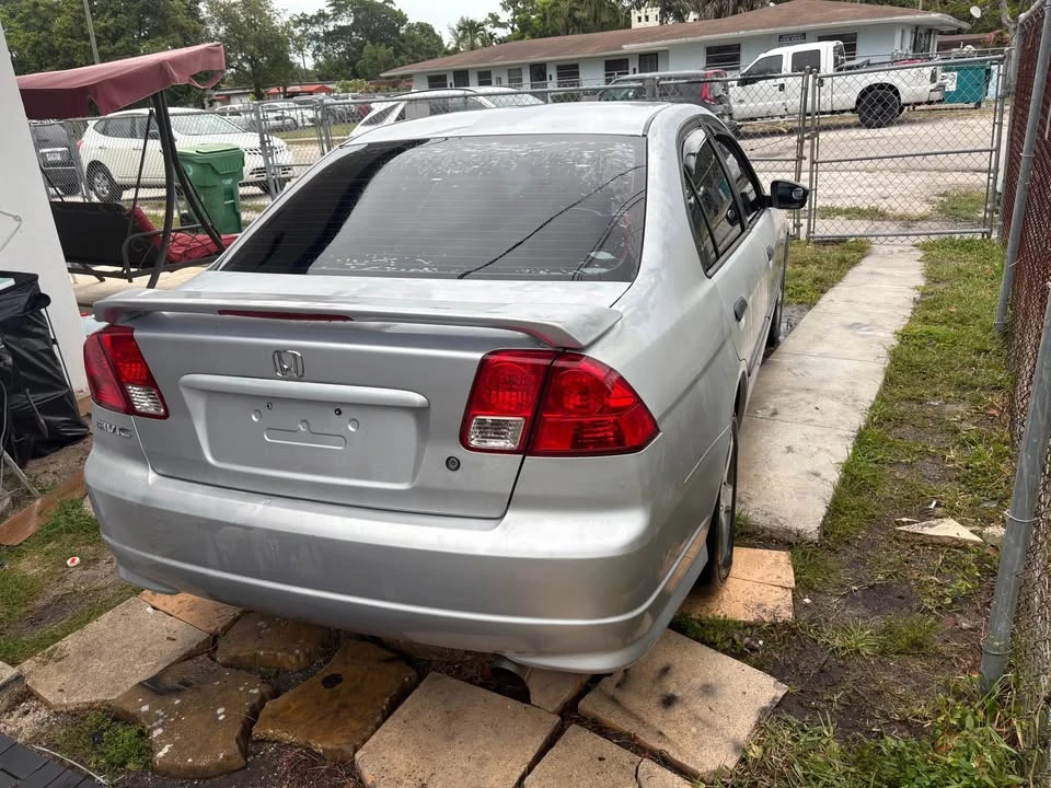 2004 Honda Civic 7th Gen - Image 5 of 6