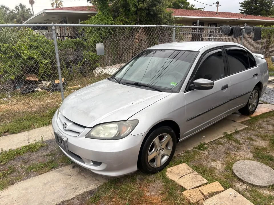 2004 Honda Civic 7th Gen - Image 4 of 6