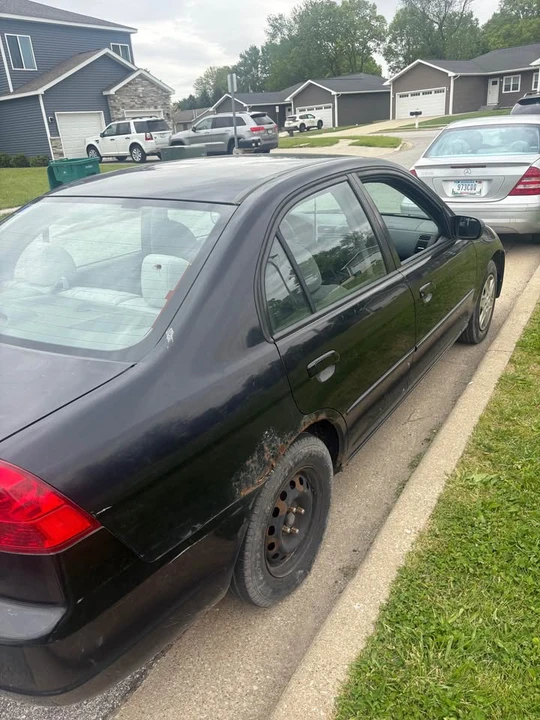 2004 Honda Civic 7th Gen - Image 3 of 8