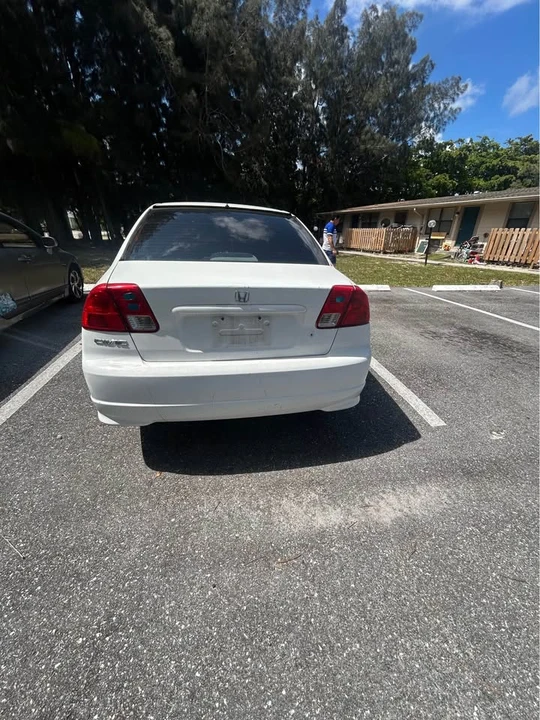2004 Honda Civic 7th Gen - Image 4 of 6