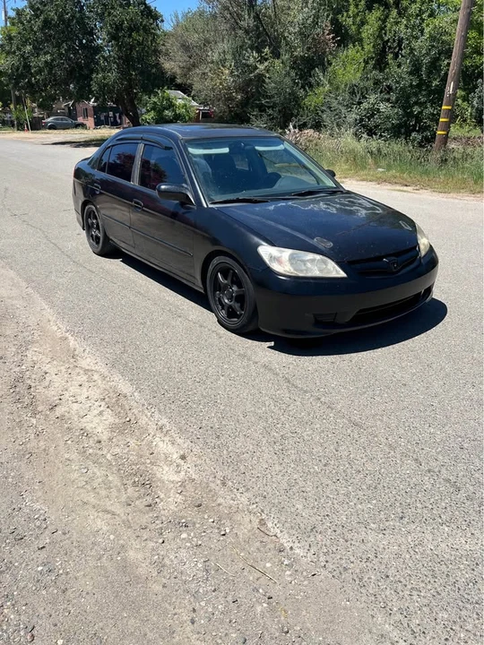 2004 Honda Civic 7th Gen - Image 7 of 9