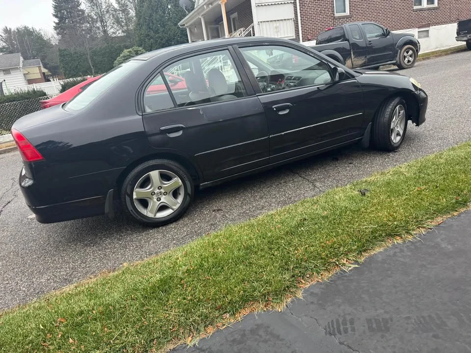 2004 Honda Civic 7th Gen - Image 9 of 15