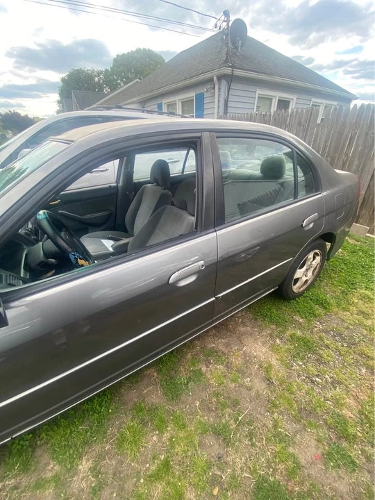 2004 Honda Civic 7th Gen - Image 2 of 6