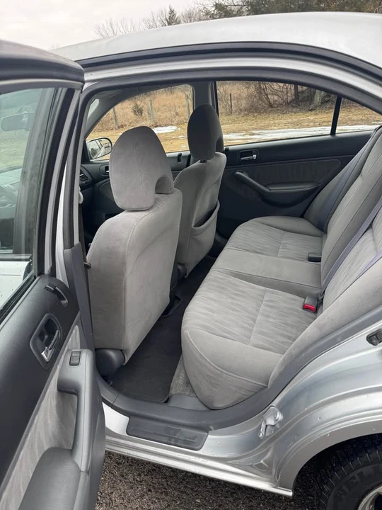 2004 Honda Civic 7th Gen - Image 13 of 15