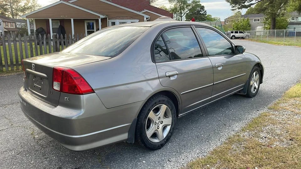 2004 Honda Civic 7th Gen - Image 2 of 11