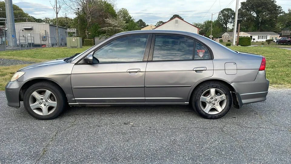 2004 Honda Civic 7th Gen - Image 7 of 11