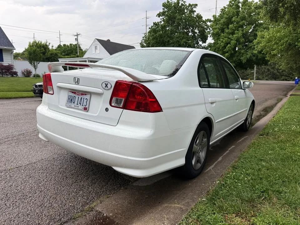 2004 Honda Civic 7th Gen - Image 4 of 11