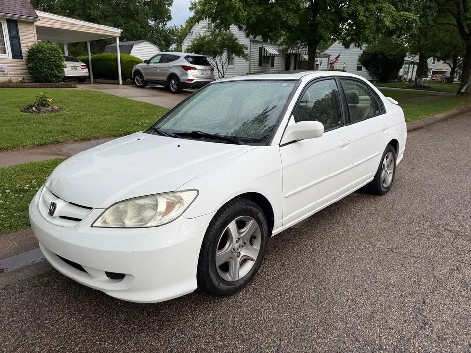 2004 Honda Civic 7th Gen - Image 2 of 11