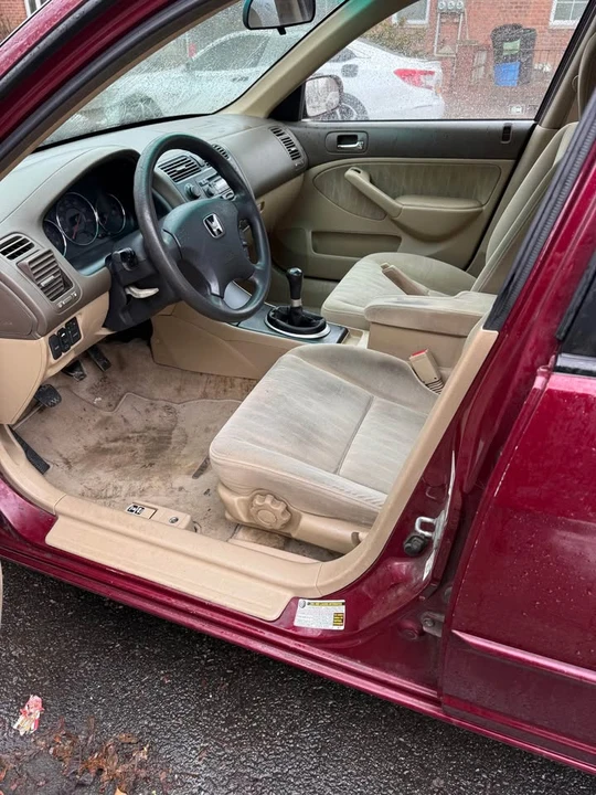 2004 Honda Civic 7th Gen - Image 8 of 12
