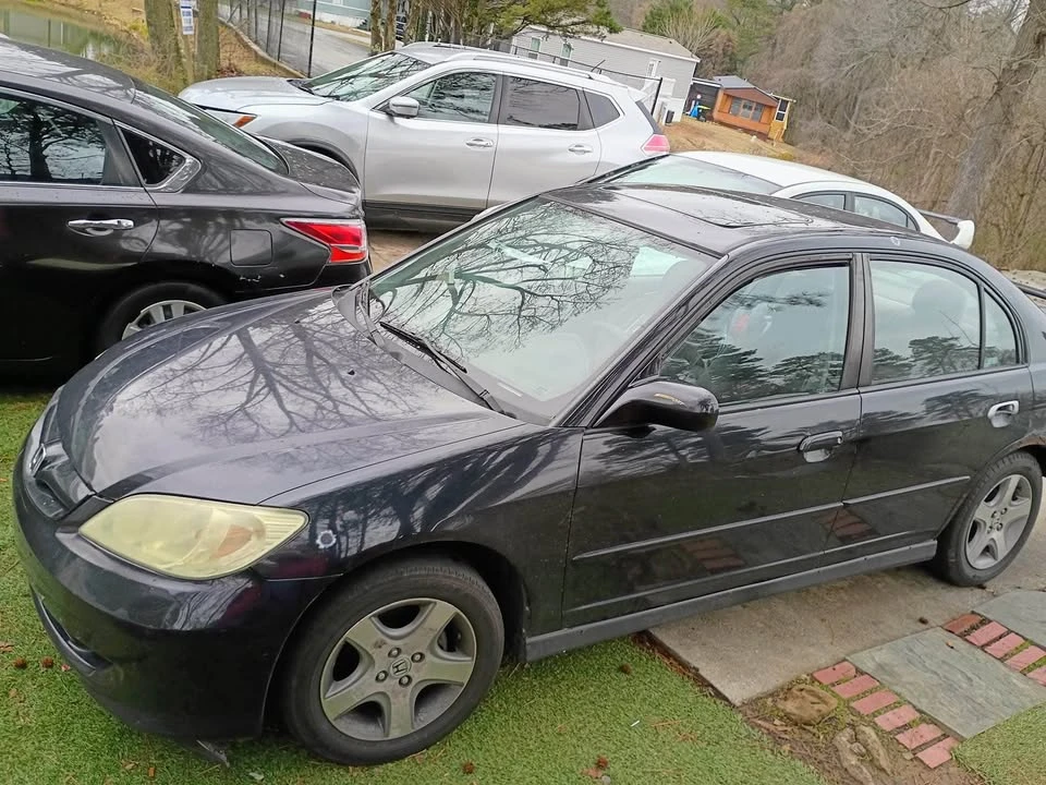 2004 Honda Civic 7th Gen - Image 2 of 4