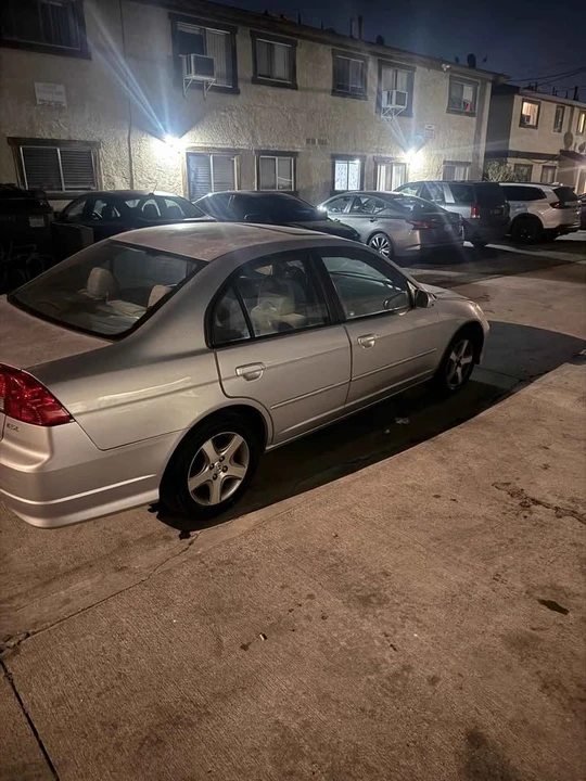 2004 Honda Civic 7th Gen - Image 2 of 11