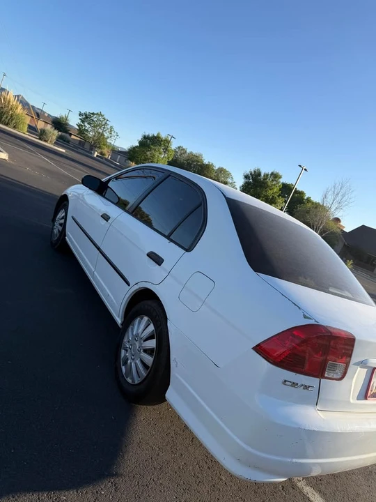 2004 Honda Civic 7th Gen - Image 2 of 9