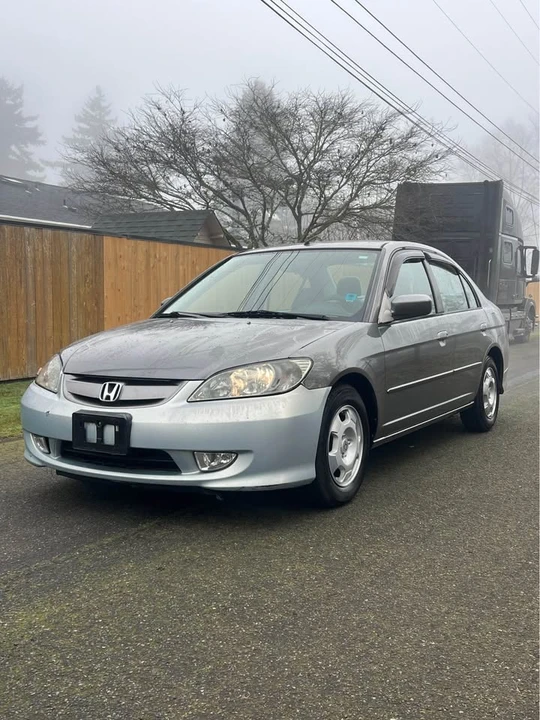2004 Honda Civic 7th Gen - Image 2 of 9