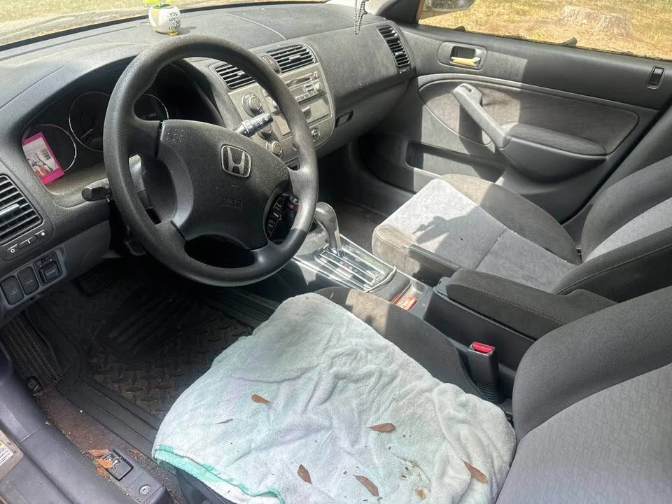2004 Honda Civic 7th Gen - Image 4 of 4