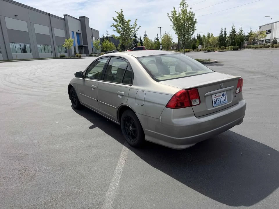 2004 Honda Civic 7th Gen - Image 3 of 12