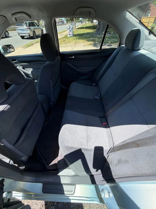 2004 Honda Civic 7th Gen - Image 11 of 12