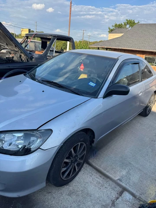 2004 Honda Civic 7th Gen - Image 2 of 11