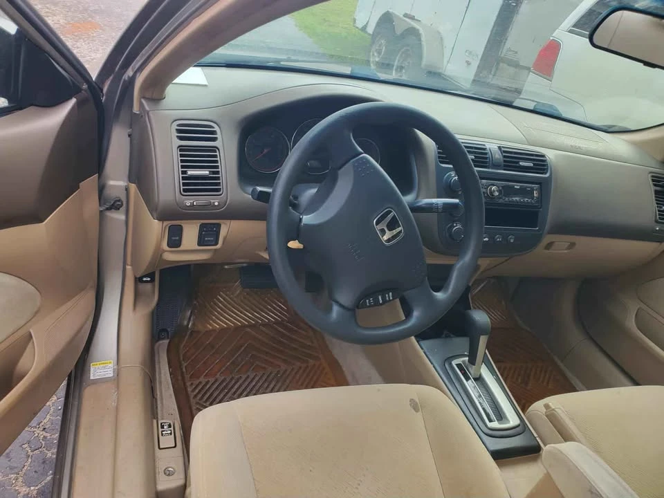 2004 Honda Civic 7th Gen - Image 9 of 19