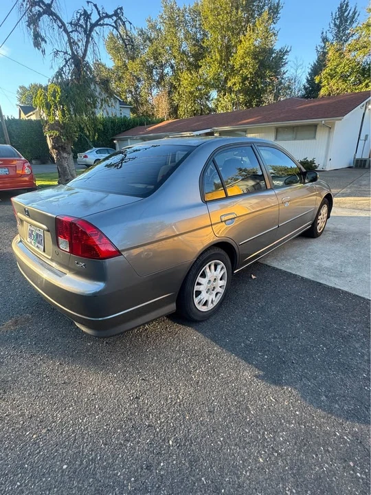 2004 Honda Civic 7th Gen - Image 4 of 9