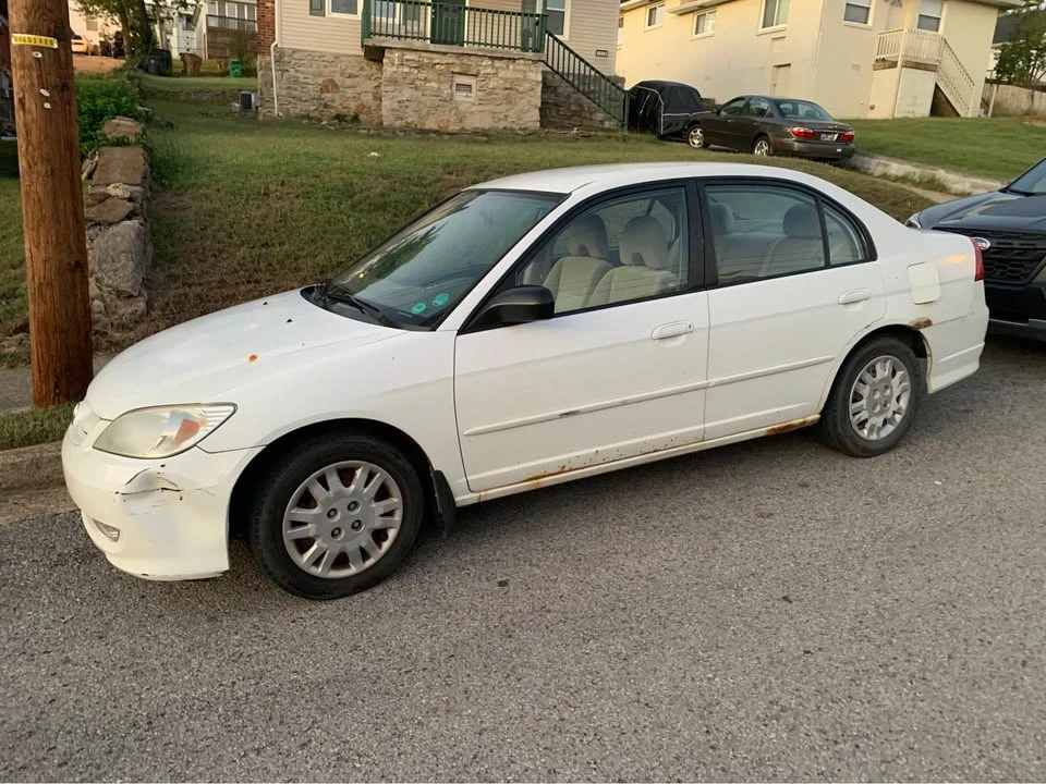 2004 Honda Civic 7th Gen - Image 2 of 2
