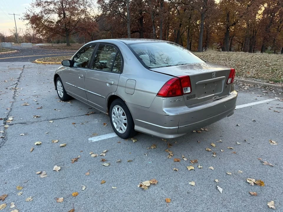 2004 Honda Civic 7th Gen - Image 6 of 9