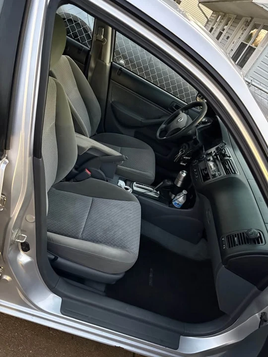 2004 Honda Civic 7th Gen - Image 4 of 8