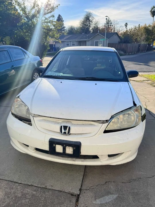 2004 Honda Civic 7th Gen - Image 2 of 6