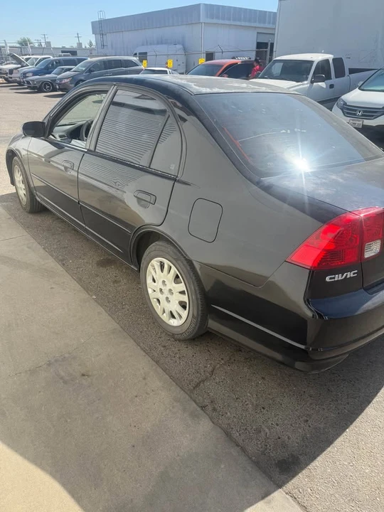 2004 Honda Civic 7th Gen - Image 2 of 6