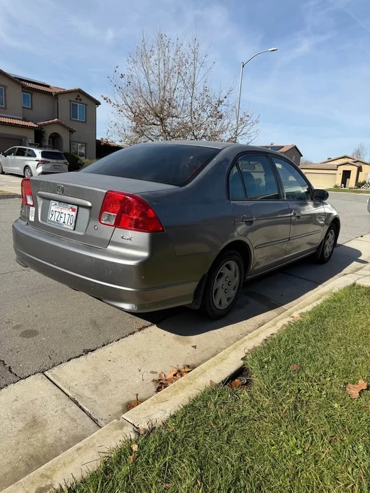 2004 Honda Civic 7th Gen - Image 3 of 10