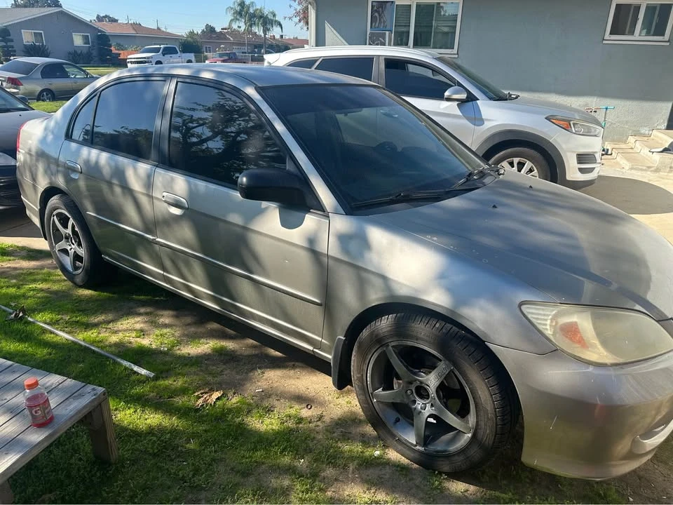 2004 Honda Civic 7th Gen - Image 2 of 3