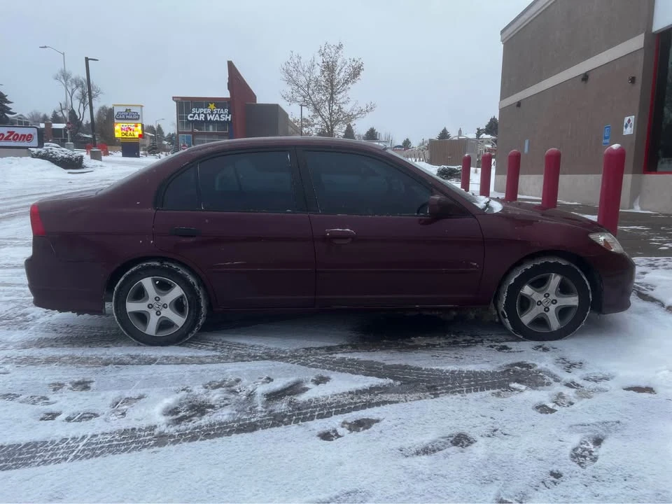 2004 Honda Civic 7th Gen - Image 2 of 15