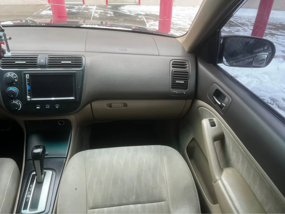 2004 Honda Civic 7th Gen - Image 7 of 15