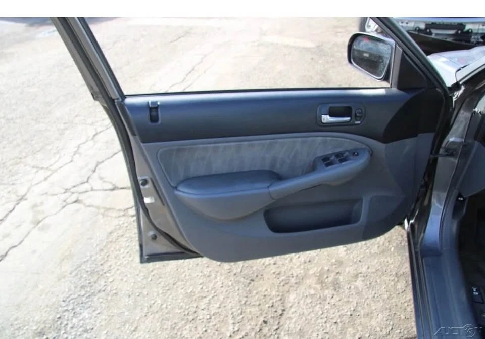 2004 Honda Civic 7th Gen - Image 6 of 9