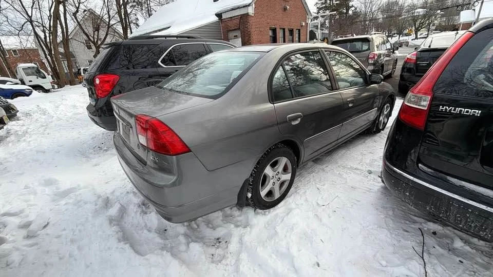 2004 Honda Civic 7th Gen - Image 3 of 9