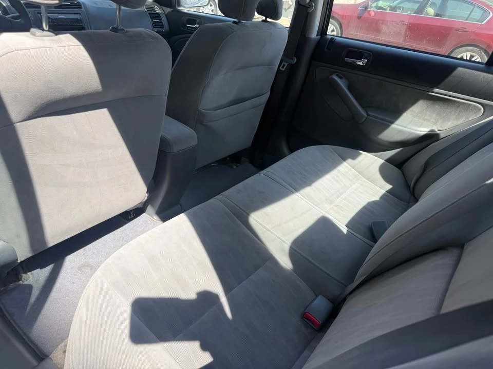 2004 Honda Civic 7th Gen - Image 7 of 13
