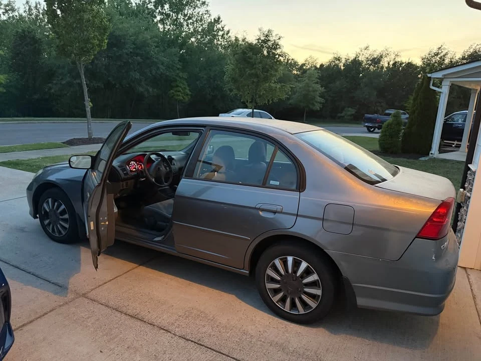 2004 Honda Civic 7th Gen - Image 6 of 8