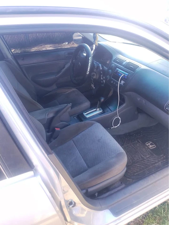 2004 Honda Civic 7th Gen - Image 4 of 8