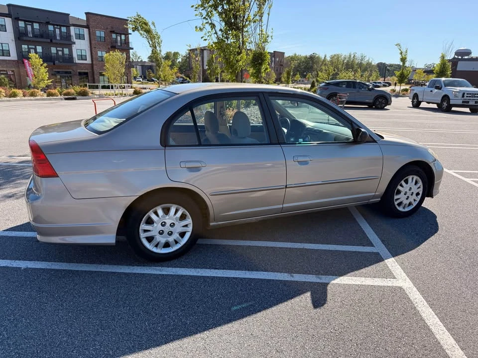 2004 Honda Civic 7th Gen - Image 4 of 9