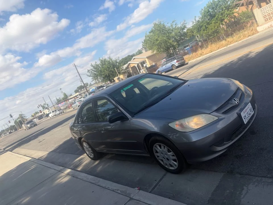 2004 Honda Civic 7th Gen - Image 2 of 7